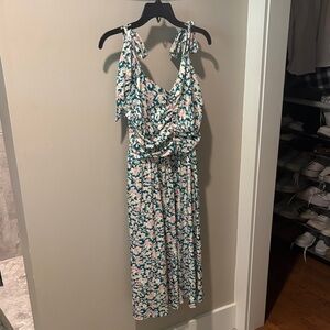 NWT Green and White midi Dress